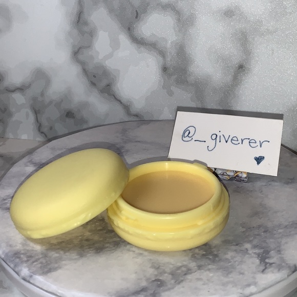 New Vanilla Macaron Lip Balm - Picture 2 of 11